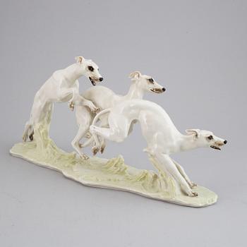 Hans Achtziger, a porcelain figurine of dogs, Hutschenreuther, Germany.