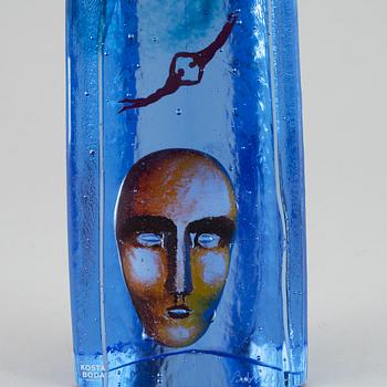 BERTIL VALLIEN, skulptur, Kosta Boda.