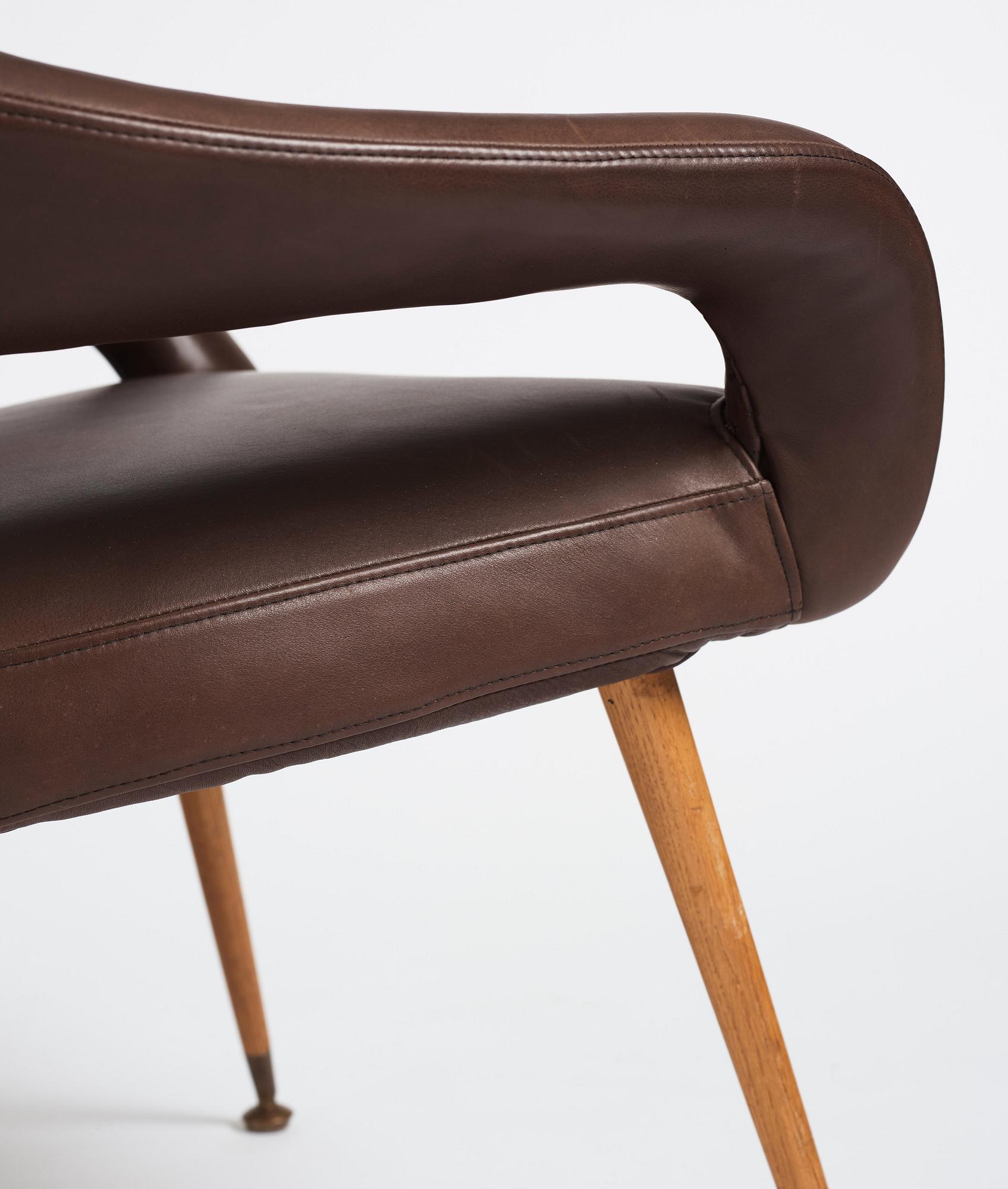 Gastone Rinaldi, a pair of armchairs, model 'DU 55', mid 20th century, post 1954.