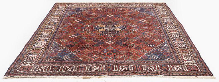 An antique Joshagan carpet, central Persia, c. 308 x 209 cm.