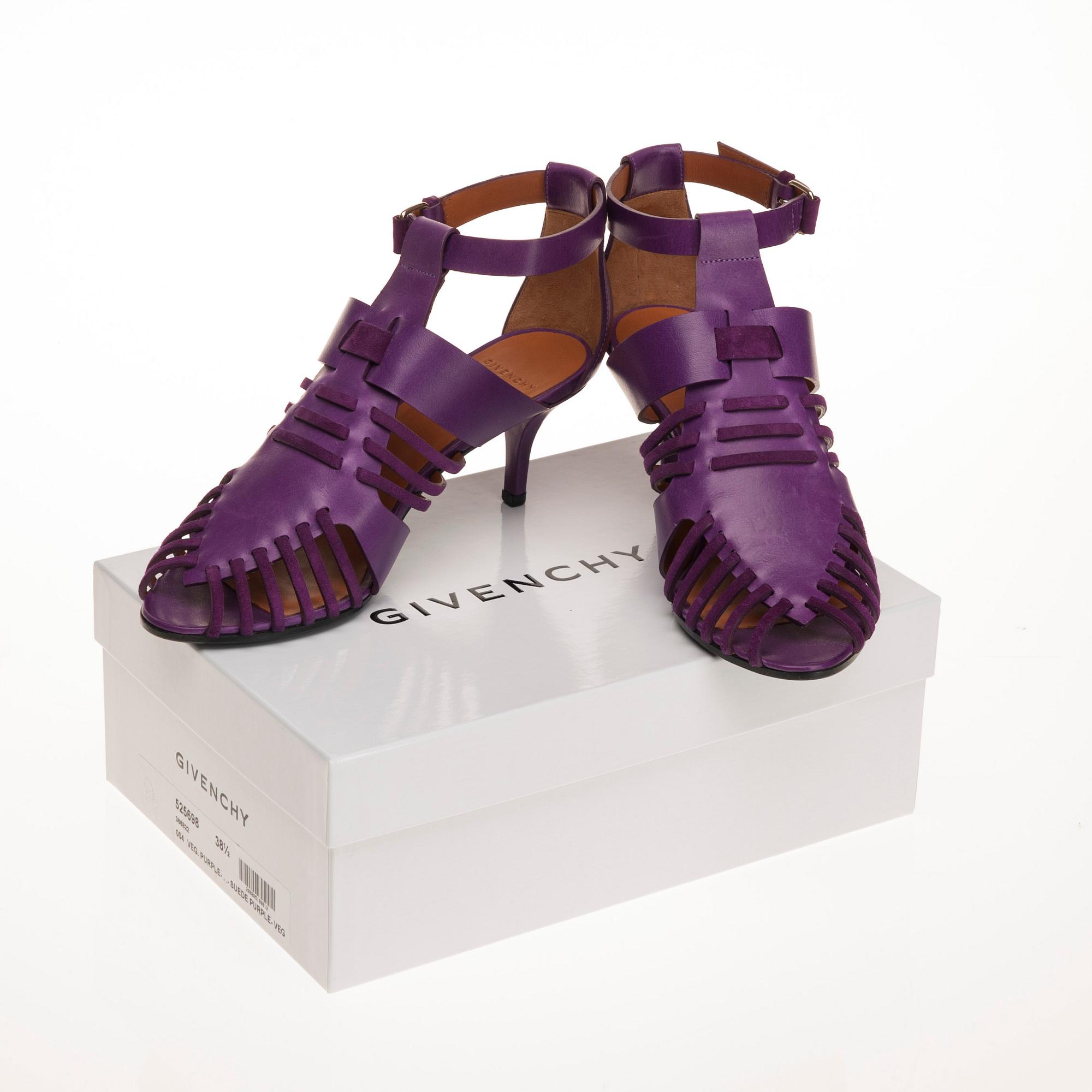 SKOR, Givenchy.