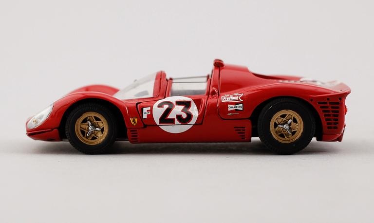 MODELLBIL, Jouef Evolution Ferrari 330 P4 no 23.