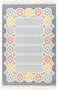 Helge Hamnert, a flat weave carpet, Sweden, signed HH, ca. 308 x 202 cm.