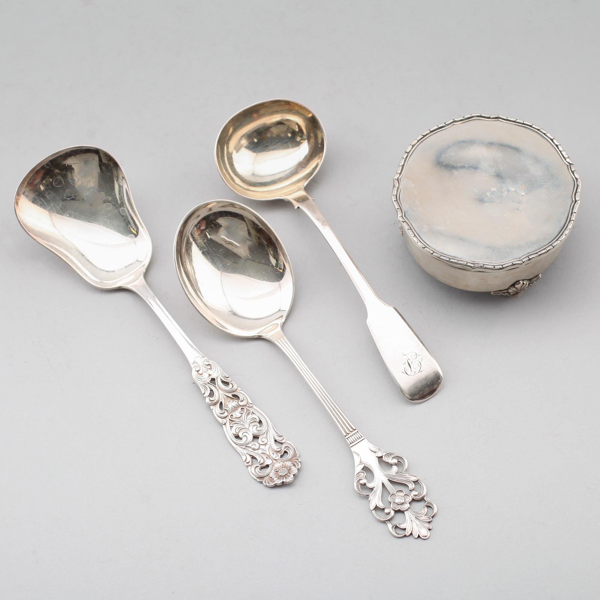 LOCKDOSA OCH SKEDAR, silver, 1800-1900-tal. Total vikt med fylld dosa ca 330 g.