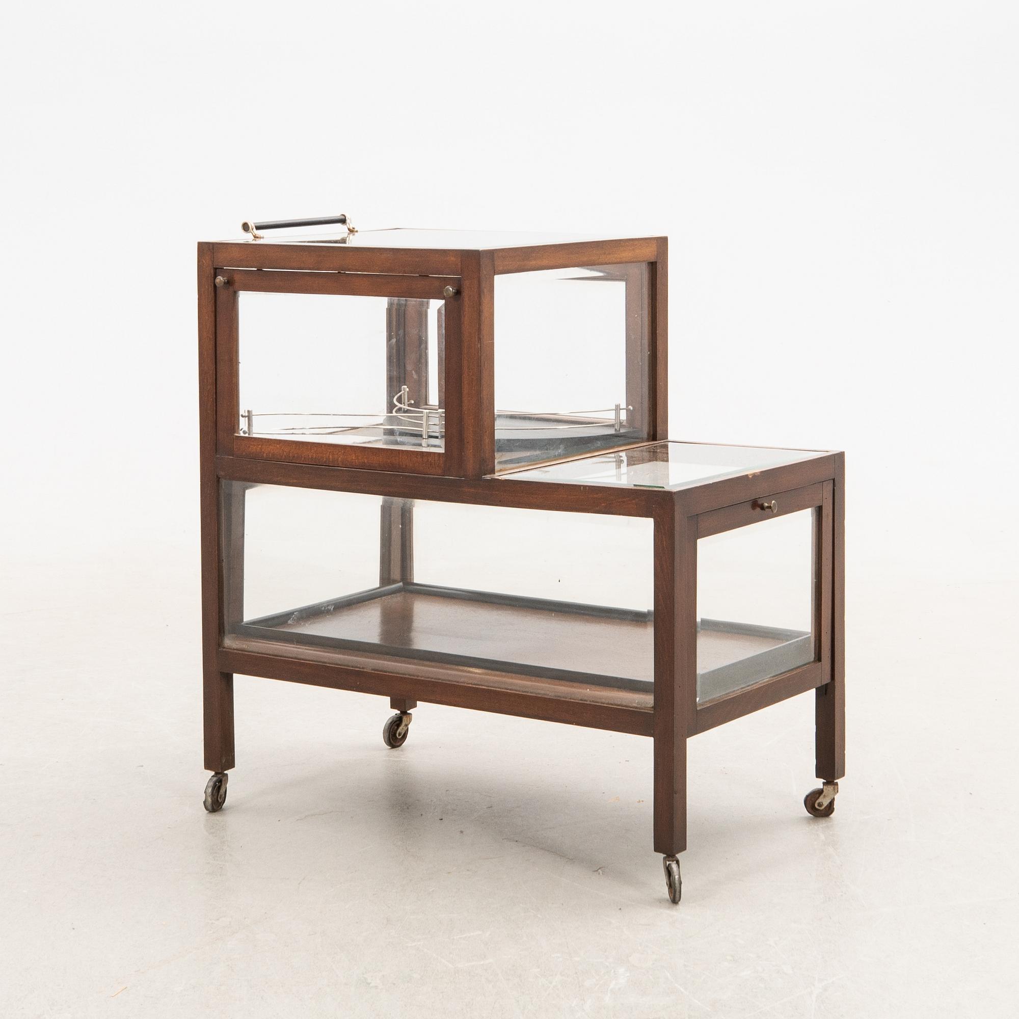 Cocktail cart Art Deco, first half of the 20th century.