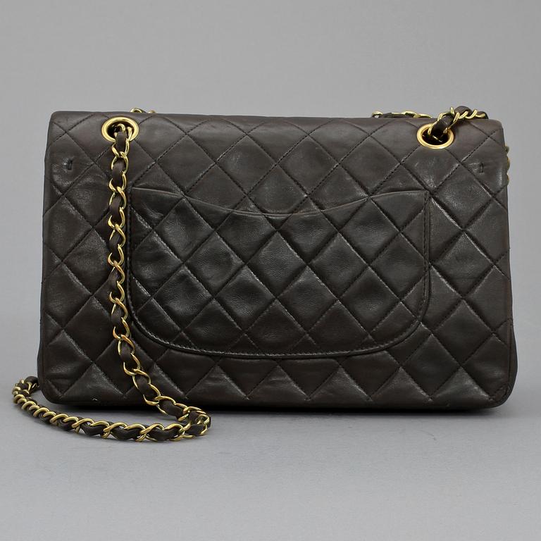 AXELREMSVÄSKA, "double flap", Chanel.