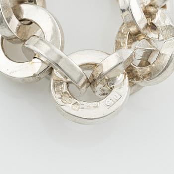 Rey Urban, a necklace/bracelet, sterling silver, Stockholm 1977.