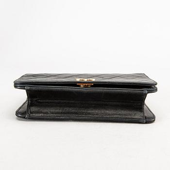 CHANEL Small Single Full Flap Bag.