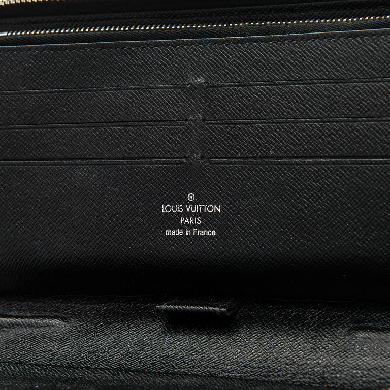 Louis Vuitton, A 'Zippy' Wallet.