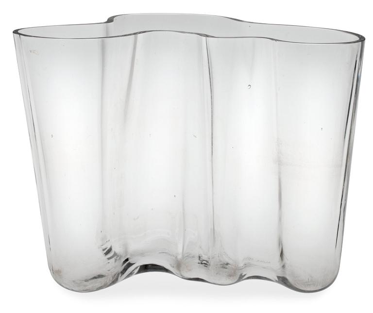 Alvar Aalto, A VASE.