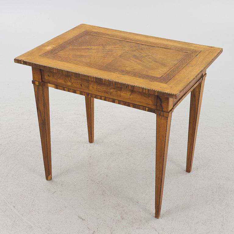 A Late Gustavian table, around 1800.