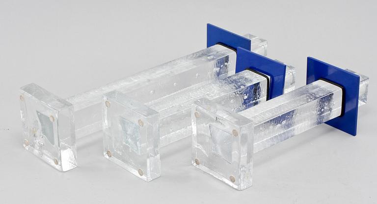LJUSSTAKAR, 3 st, glas, Bertil Vallien Kosta Boda, mestadels signerade, sent 1900-tal.