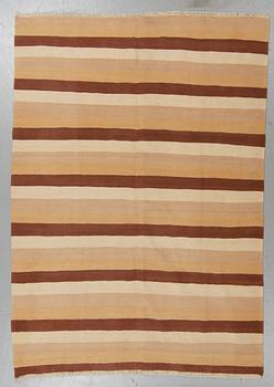 A rug, kilim 220 x 157 cm.