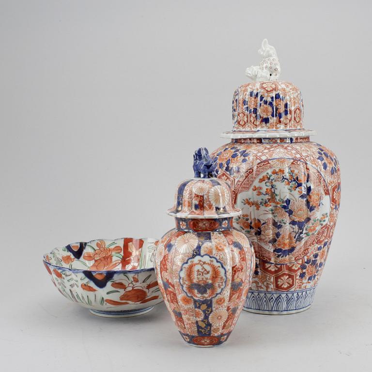 PARTI IMARI, 3 delar, porslin, Japan, 1900-tal.