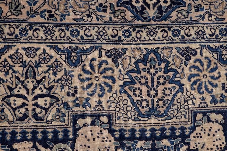 Carpet, 340 x 250 cm.
