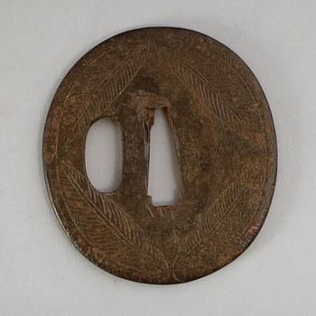 TSUBA, järn, Japan, 1600-/1700-tal.