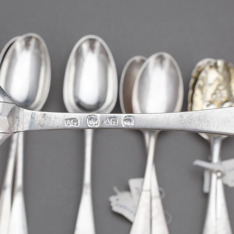 PARTI BESTICK, silver, mest England 1700-1900-tal. Tot ca 1453 gram.