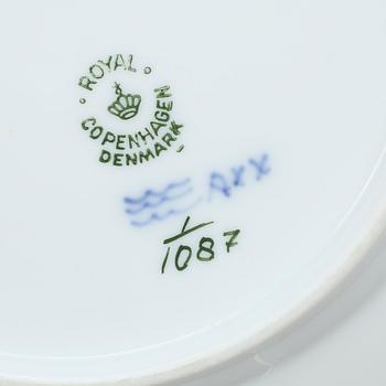 KAFFESERVIS, 22 delar, porslin, "Musselmalet", Royal Copenhagen, Danmark.