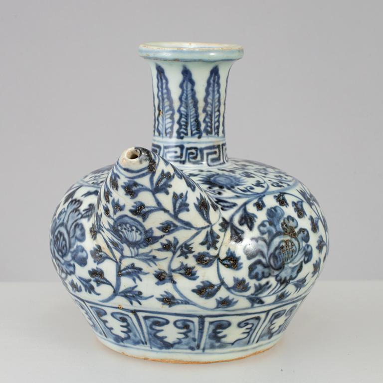 KENDI, keramik. Sydostasien, 1800-tal.