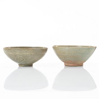 Skålar, två stycken, glaserat stengods, Korea, Joseon (1392–1897).