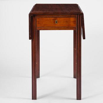 A late gustavian mahogny table.