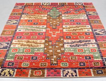 Märta Måås-Fjetterström, matto, "Tornet", knotted pile, ca 298-304,5 x 202,5-205,5 cm, signed AB MMF.