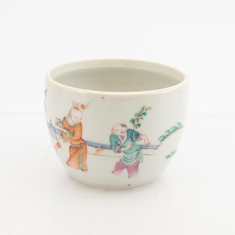 Skålar mm 7 dlr Kina 18/1900-tal porslin.