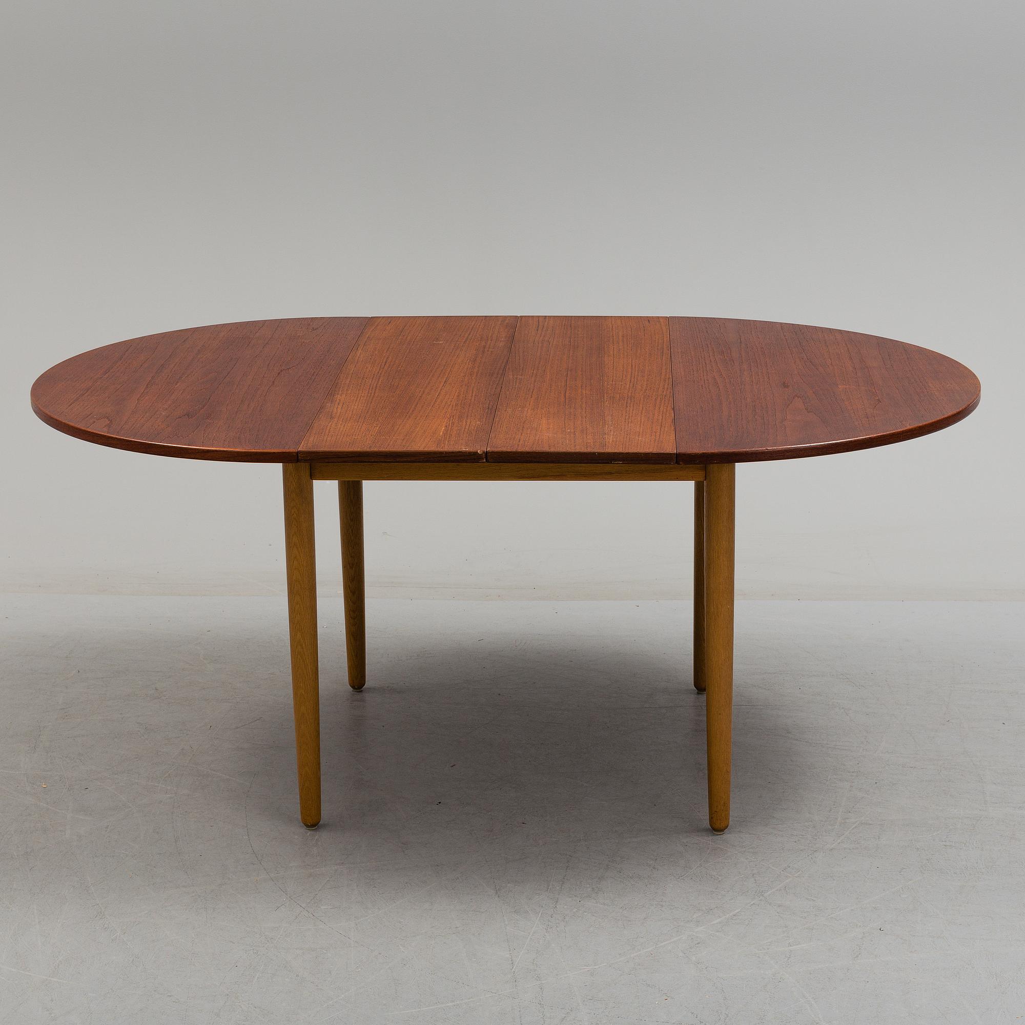 Dining table model 311 by Peter Hvidt & Orla Mørlgaard-Nielsen, Søborg, Denmark.