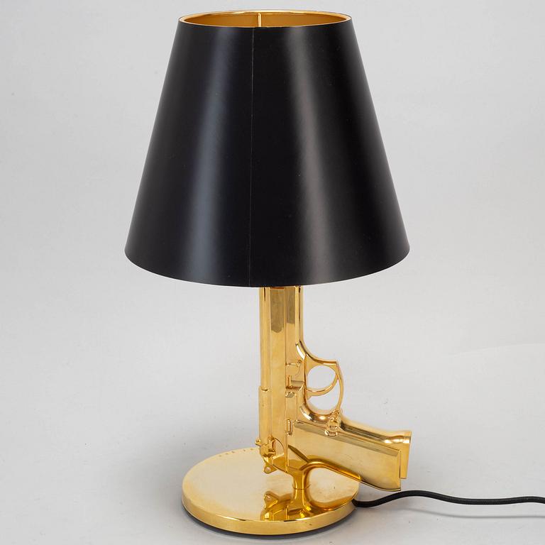 PHILIPPE STARCK, BORDSLAMPA, "Gun bedside Lamp", Flos, formgiven 2005.