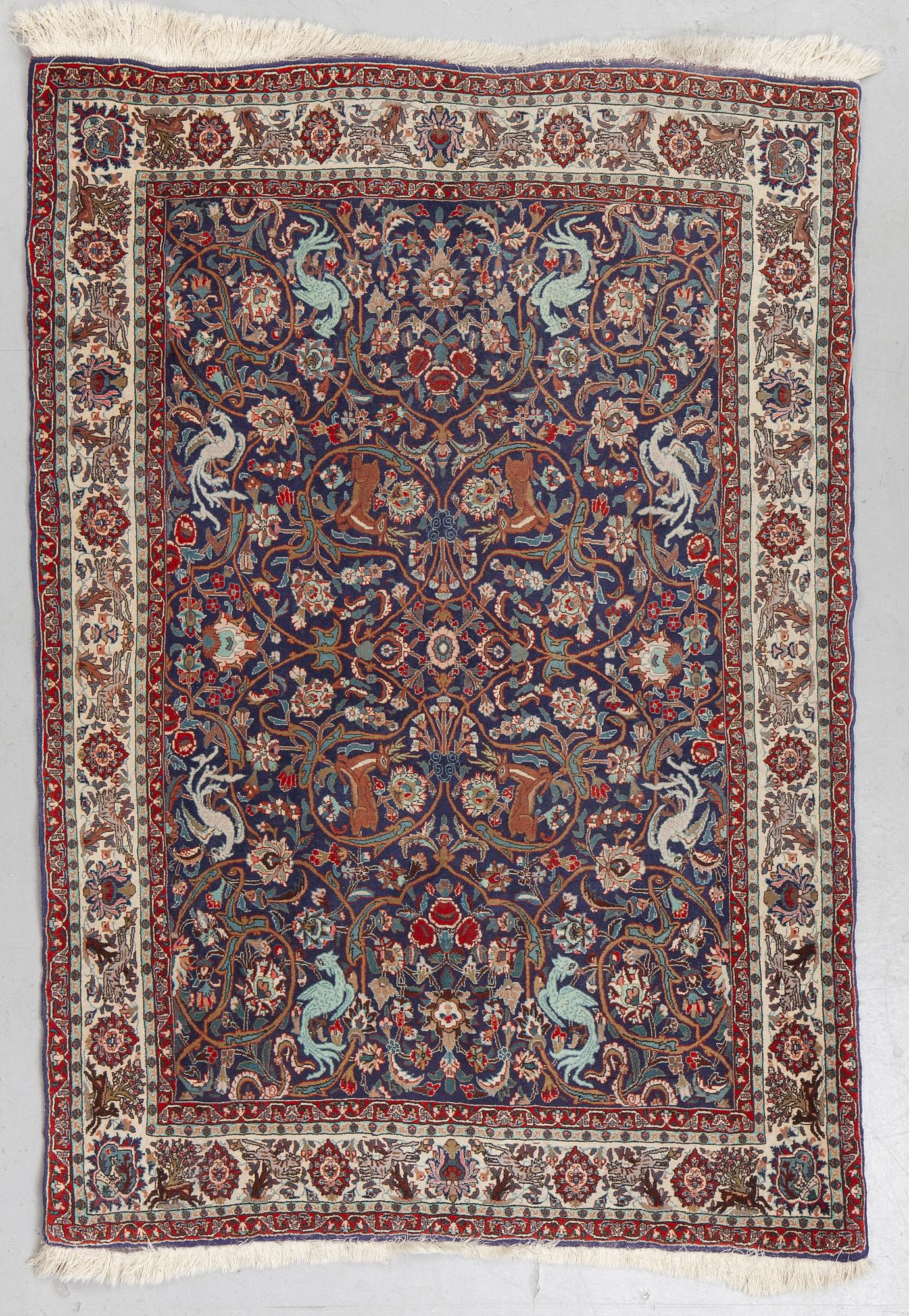 A rug, Old Bidjar, figural, ca 168 x 117 cm.