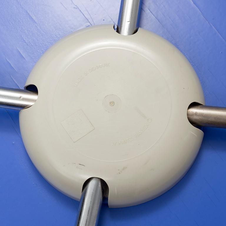 A set of four 1980s Arne Jacobsen "Sjuan" from Fritz Hansen.