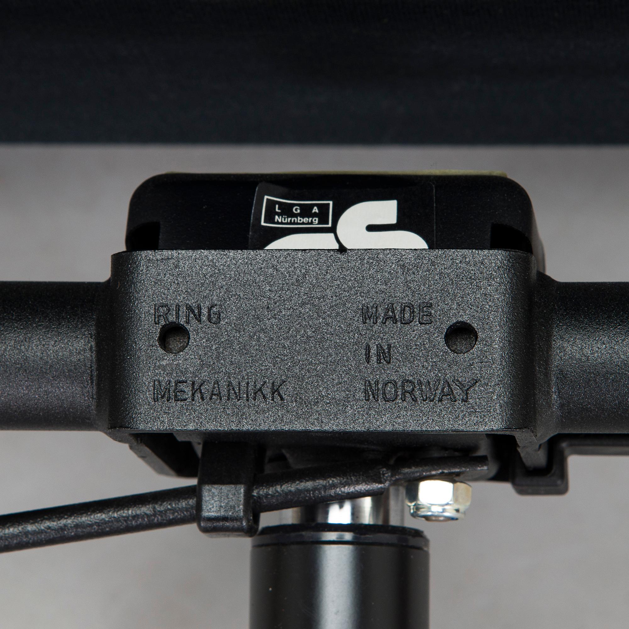 Charles & Ray Eames, kontorsstol, "Soft Pad Chair EA 219, high backrest", Vitra. 2000-tal.