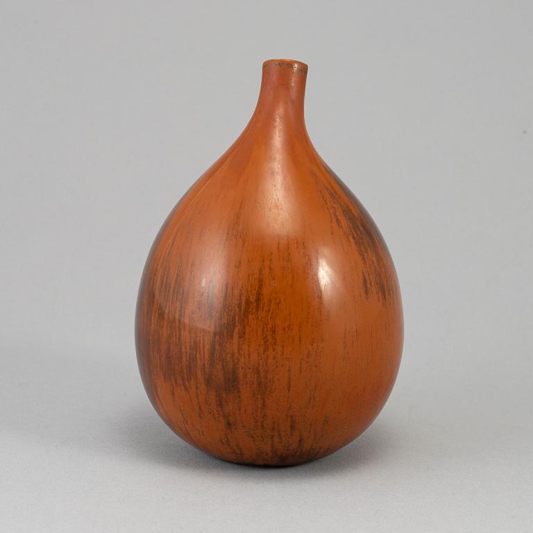 STIG LINDBERG, a unique stoneware vase, signed and dated -56.