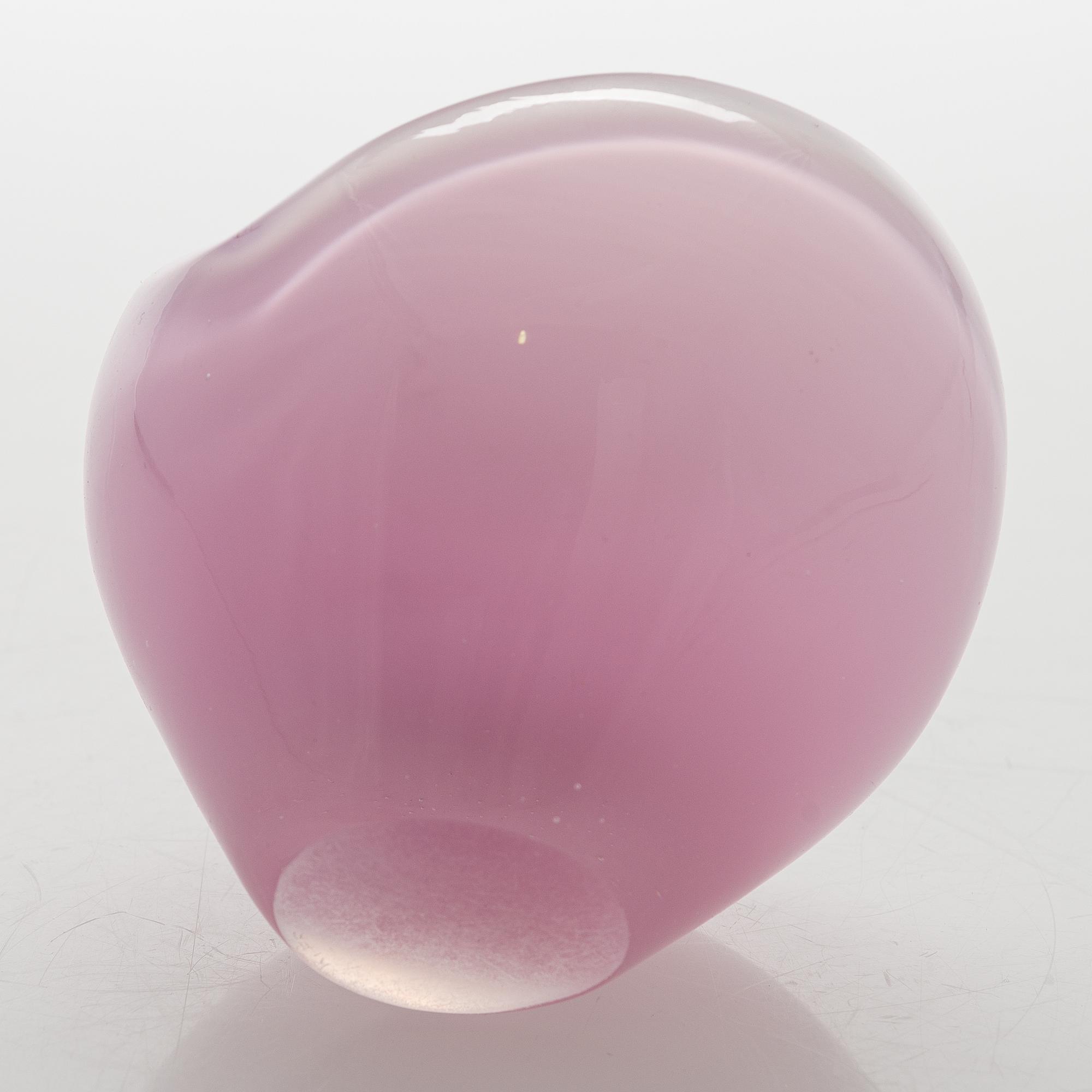 A VASE BY KAJ FRANCK, signed K. Franck Iittala.