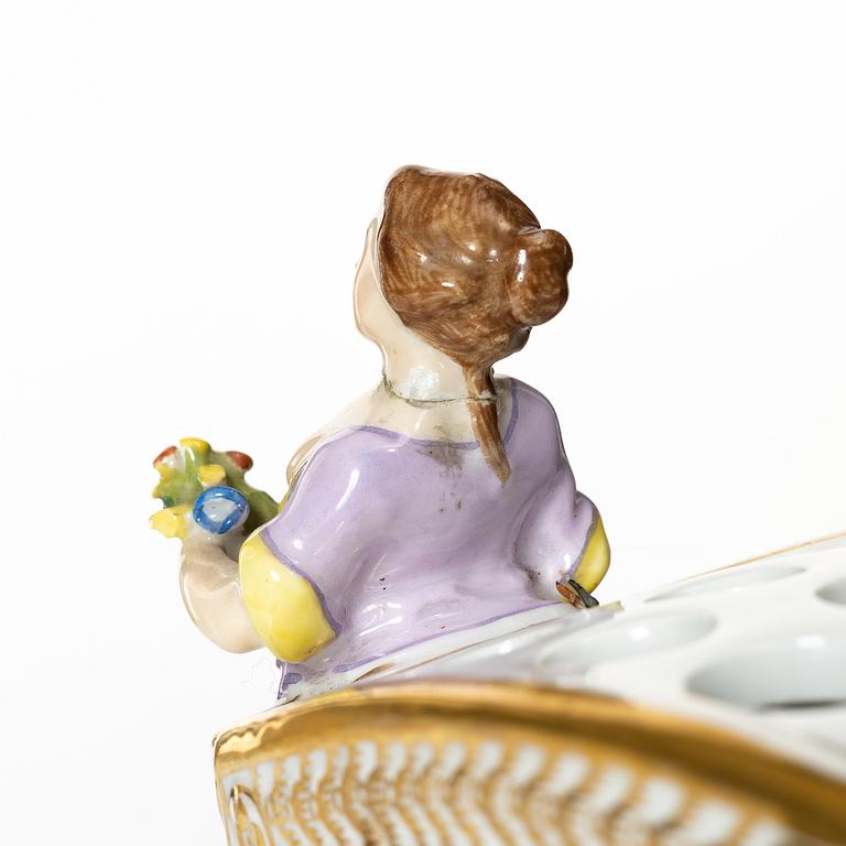 Royal Copenhagen, a pair of tulip vases, 'Saxon Flower', Denmark, 1894-1900. .