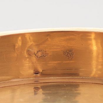 A Swiss late 18th century gold and enameld snuff-box, unidentified makers mark.