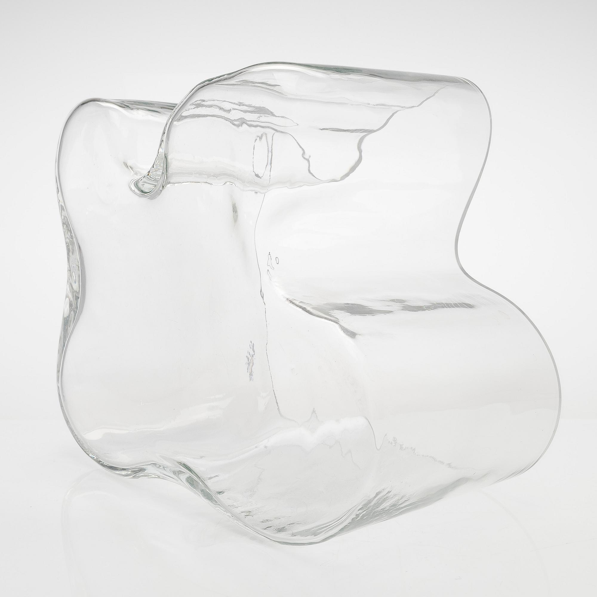 Alvar Aalto, vas, modell 3031 signerad Alvar Aalto 6/1990.