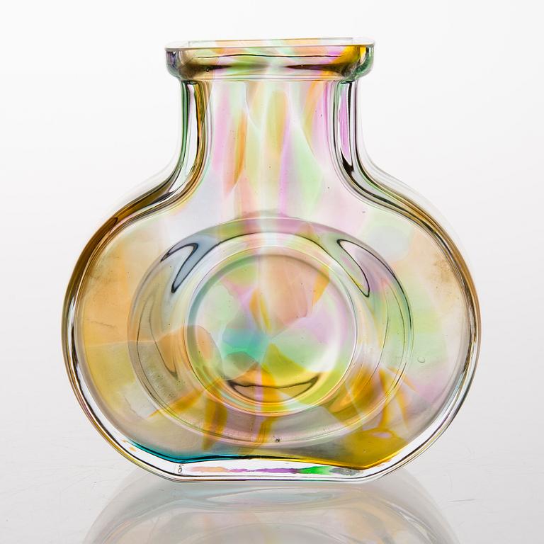 a glass vase, signed Riihimäen Lasi Oy Helena Tynell.