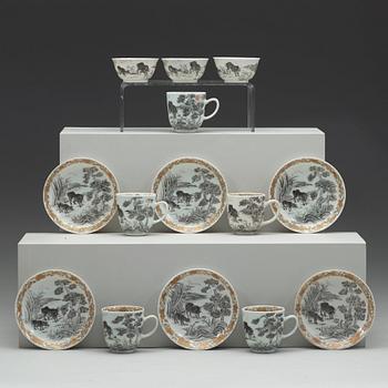 A grisaille and gold tea service, Qing dynasty, Qianlong (1736-1795). (17 pieces).