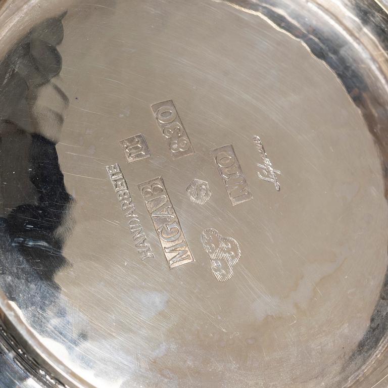 Eric Löfman, skålar, 2 st, MGAB, Uppsala, 1986 respektive MEMA, Lidköping, 1992.