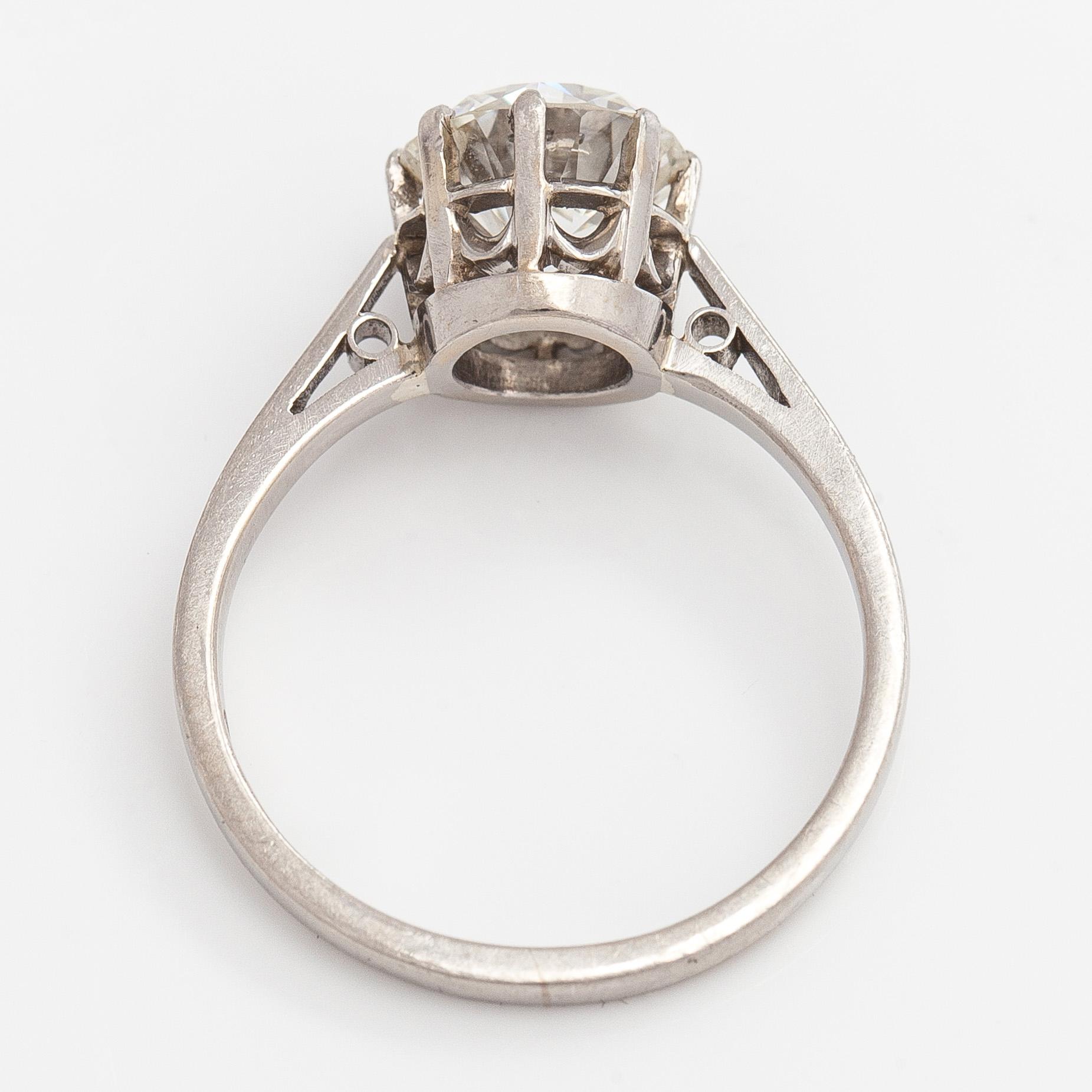 Ring, briljantslipad diamant ca 1,80 ct, platina.