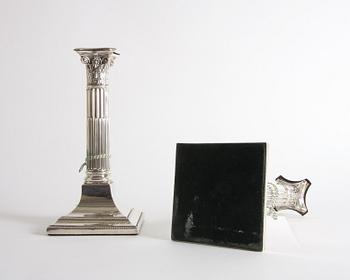 LJUSSTAKAR, ett par, silver, England Sheffield 1918.