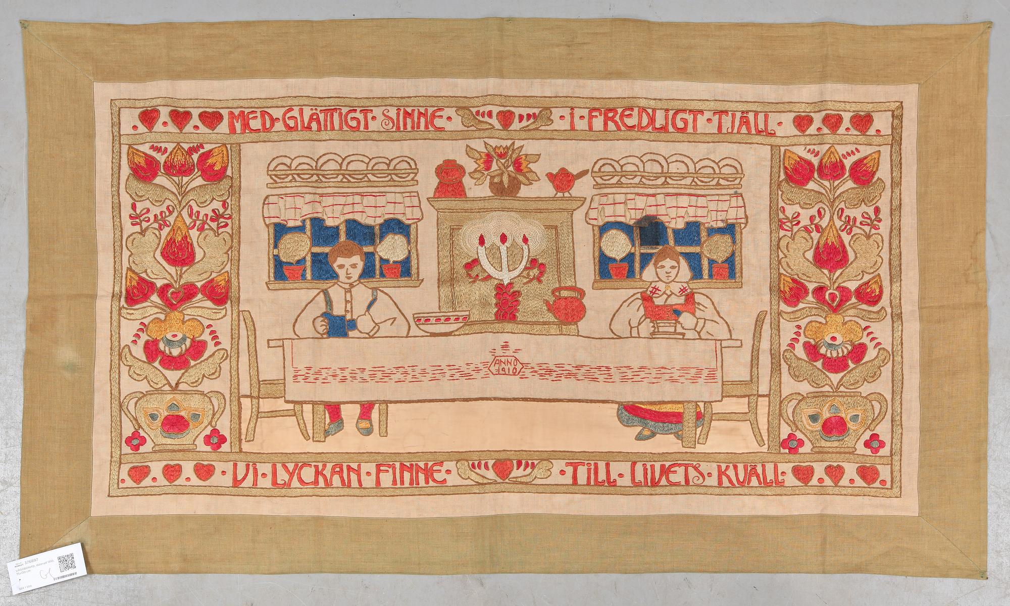 VÄGGBONAD, daterad 1910, 75x130 cm.