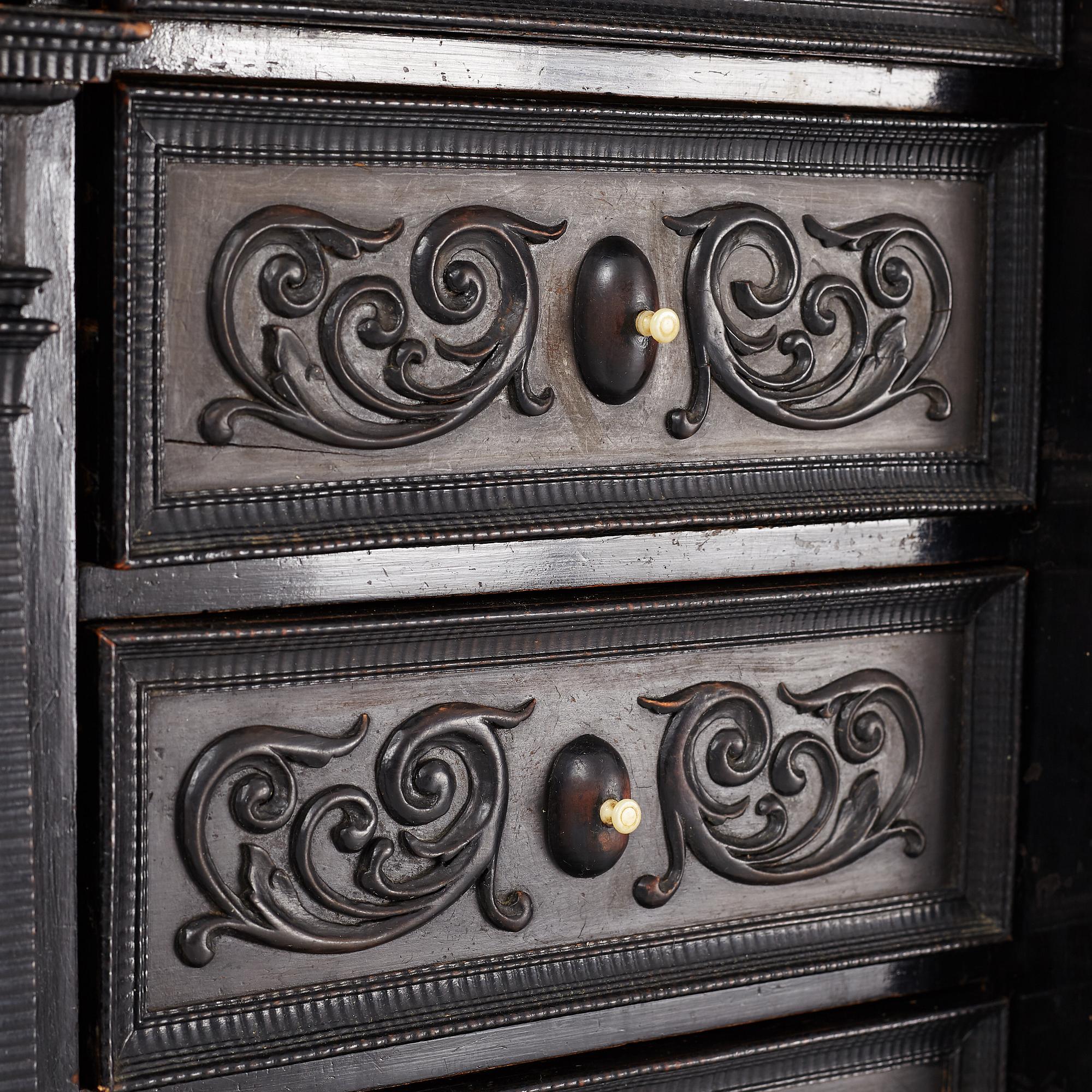 Kabinettskåp, Sydtyskland, Barock, omkring år 1700.