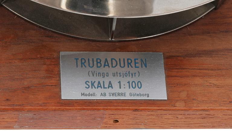 MODELLFYR, metall, 1900-talets andra hälft.