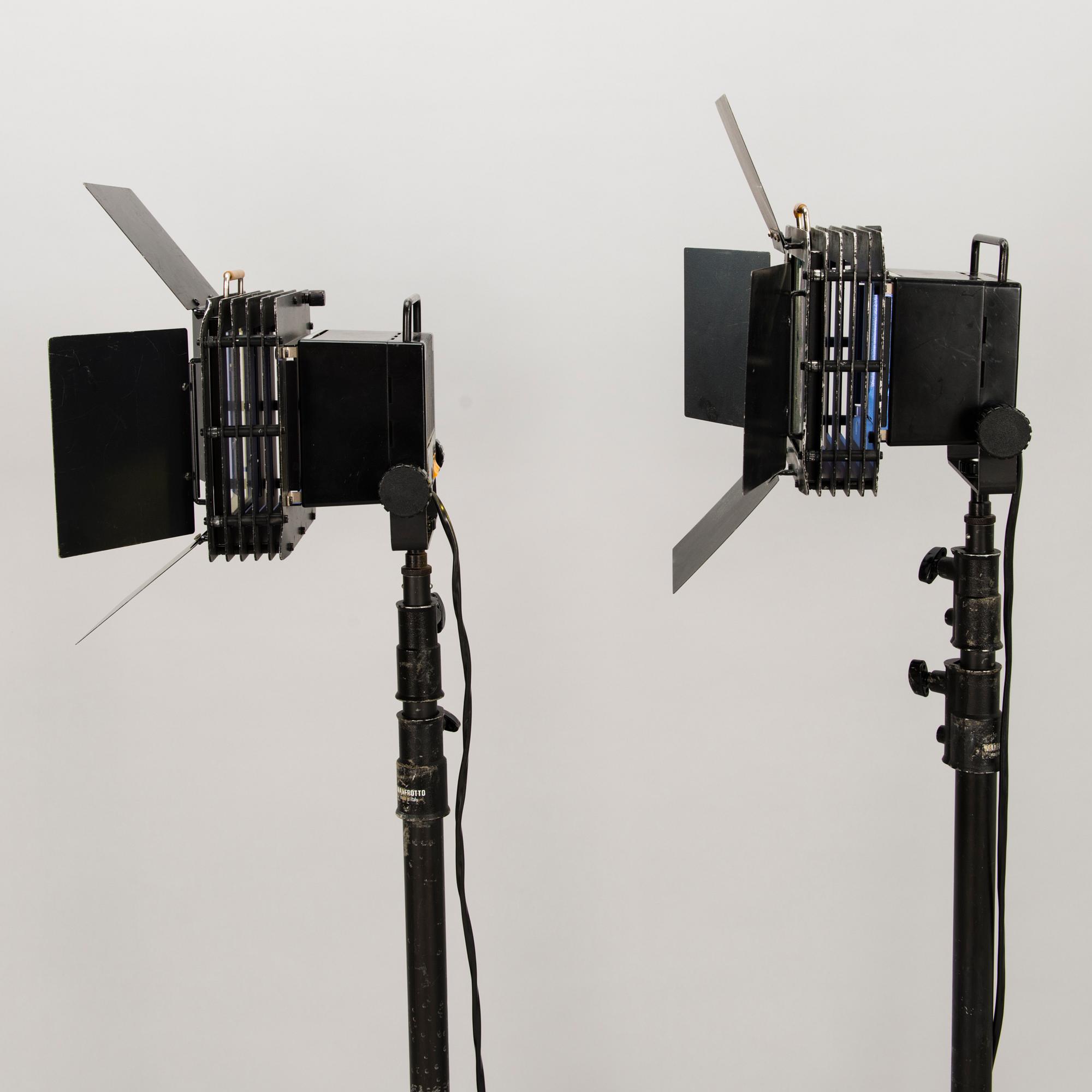 FOTOLAMPOR, 2 st, Kaiser Tyskland och Manfrotto, Italien.