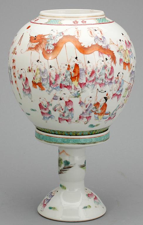 LYKTA, porslin, Kina, Qing dynastin, 1800-tal.