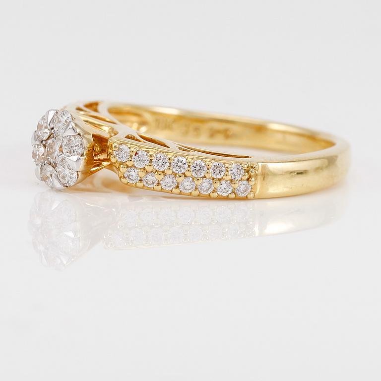 RING, 18K guld och diamanter.