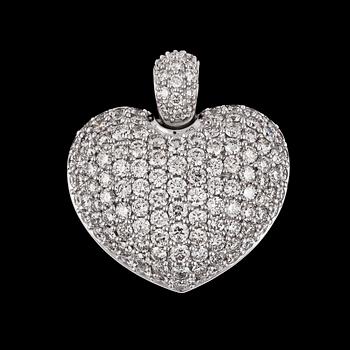 1178. A brilliant cut diamond heart pendant, tot. 3.02 cts.