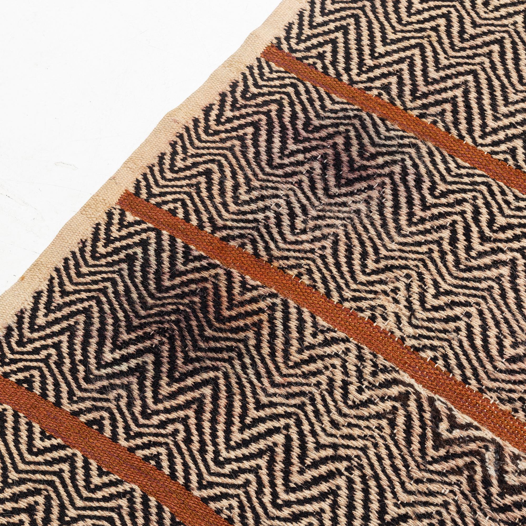 Barbro Nilsson, a flat weave 'Rosengång med brun rand", 215 x 127 cm. Signed AB MMF BN.